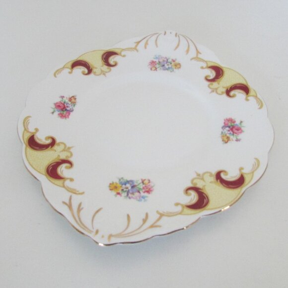 Vintage Salisbury Cake Plate 10.5" serving platter - Picture 5 of 10